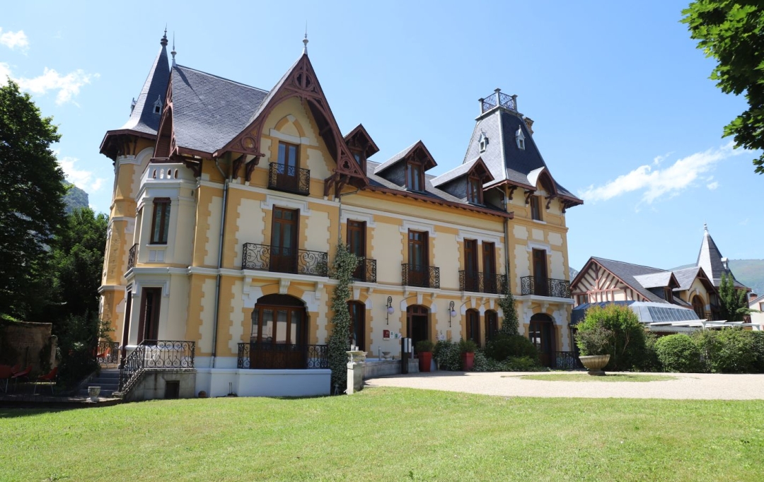 Annonces FOIX : Domaines / Propriétés | FOIX (09000) | 1 000 m2 | 2 186 600 € 