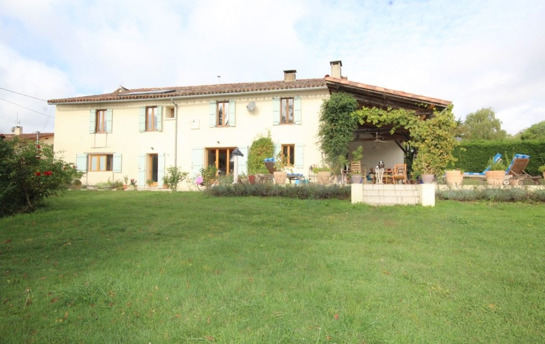 Annonces FOIX : Domaines / Propriétés | FOIX (09000) | 300 m2 | 550 000 € 