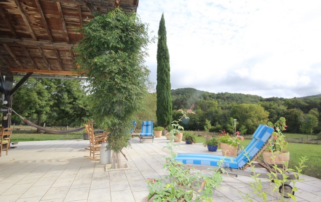 Annonces FOIX : Domaines / Propriétés | FOIX (09000) | 300 m2 | 550 000 € 